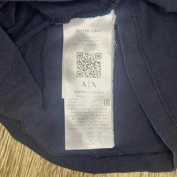 Womens Armani Exchange Black Cropped Tee - XS - Picture 7 of 8